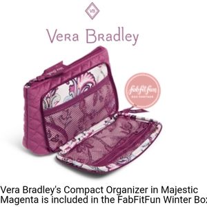 ❄️SOLD❄️Vera Bradley Compact Organizer 🛍️